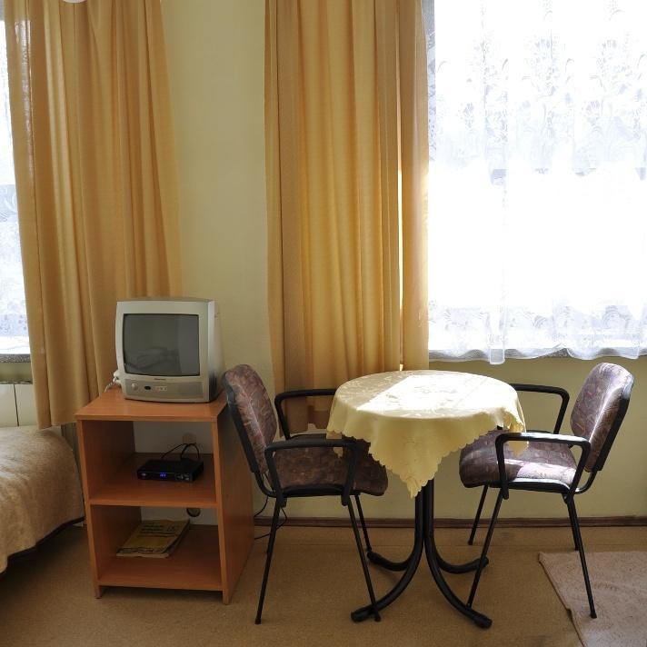 ホテル Osrodek Sportu I Rekreacji Victoria ビエルスコ・ビアバ 部屋 写真